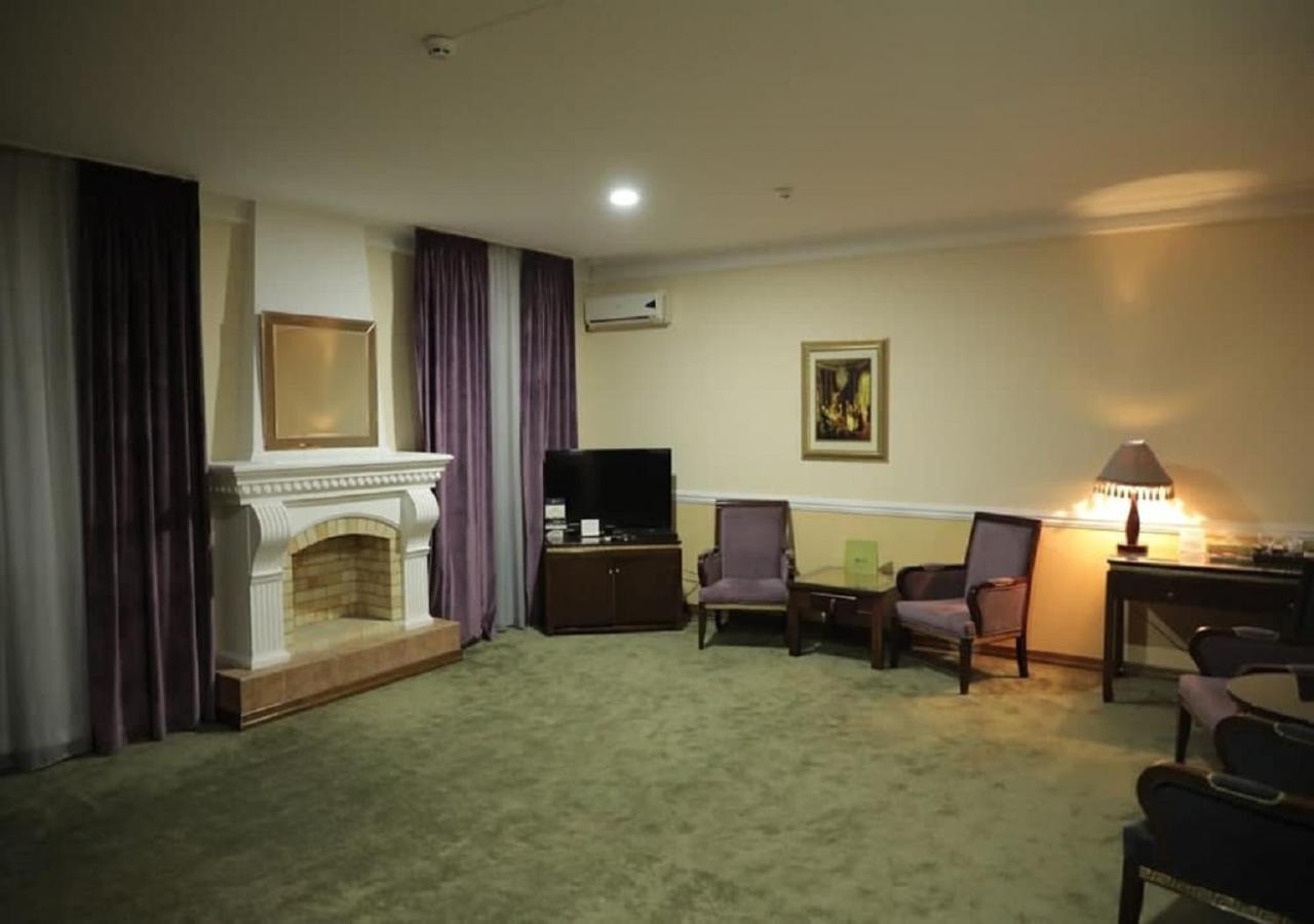 Hotel Bek Tashkent Exterior foto
